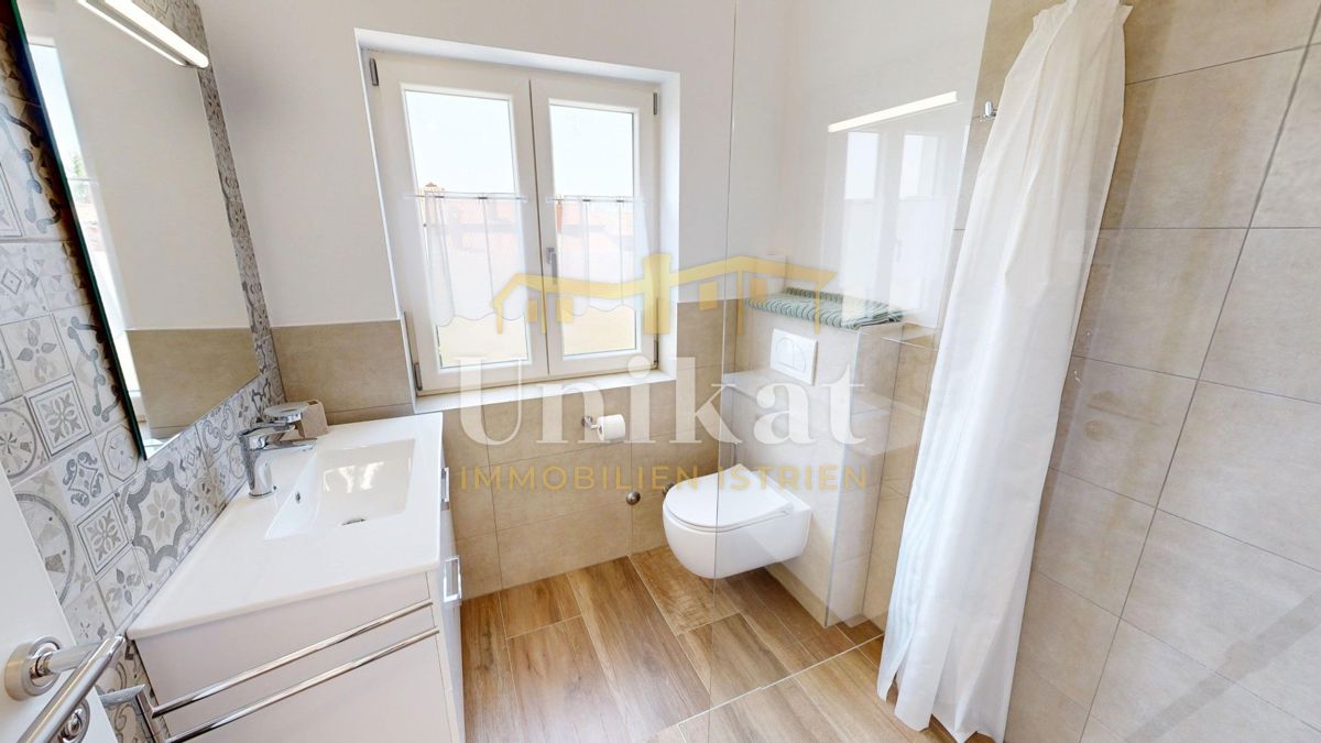 Hiša blizu Vižinade - vrt, bazen, 4 spalnice